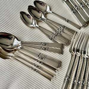 Vintage 1948 Morning Star Silverware Set – Art Deco Community Oneida for 8 (48pcs) image 15