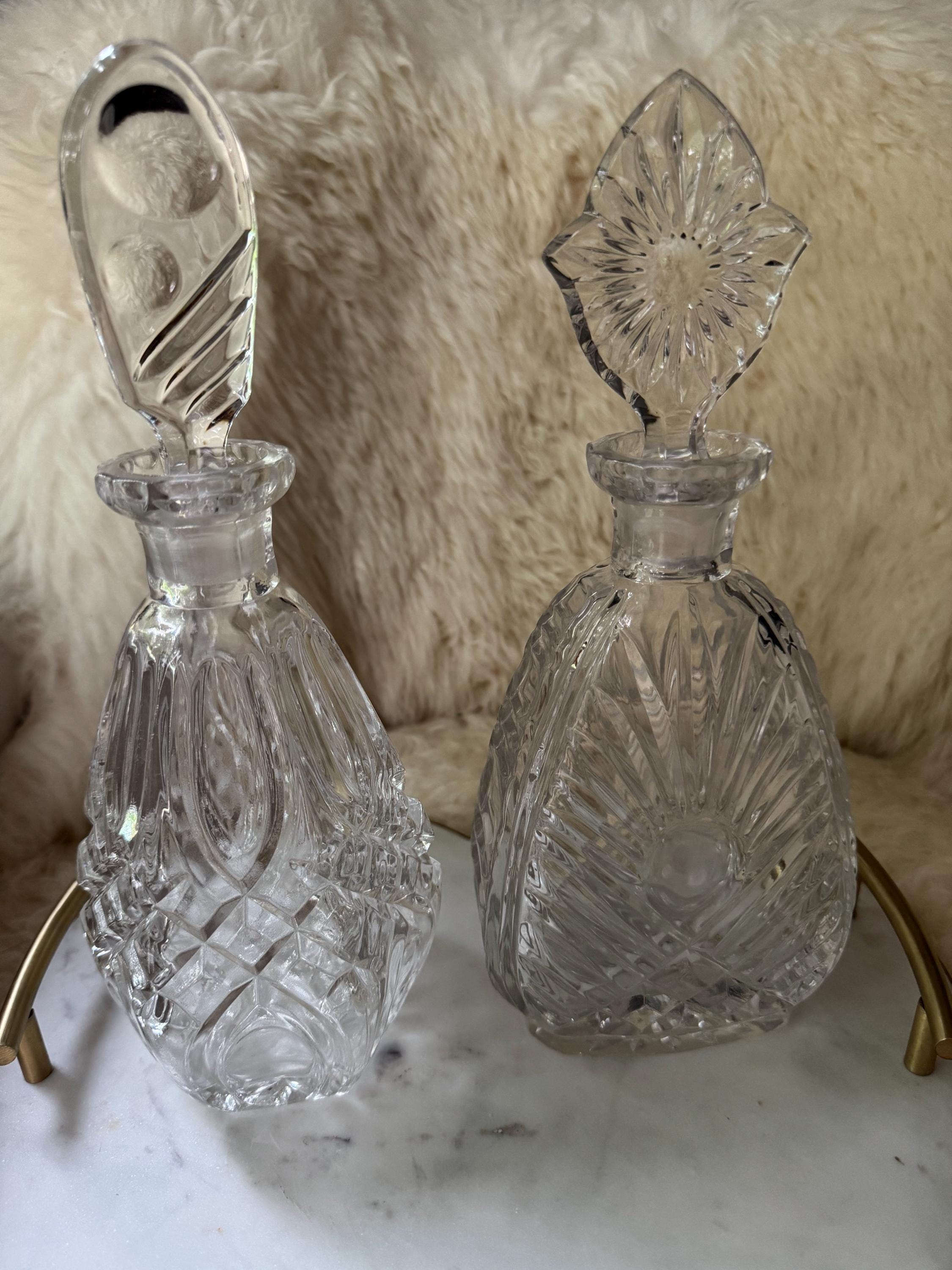 Vintage Cut Crystal Decanter with Stopper – Elegant Geometric Design