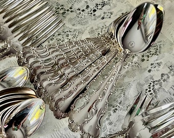 Vintage Silverware - Birks Regency "Louis De France" Silverplate - Set for 4, 6 or 10 Persons