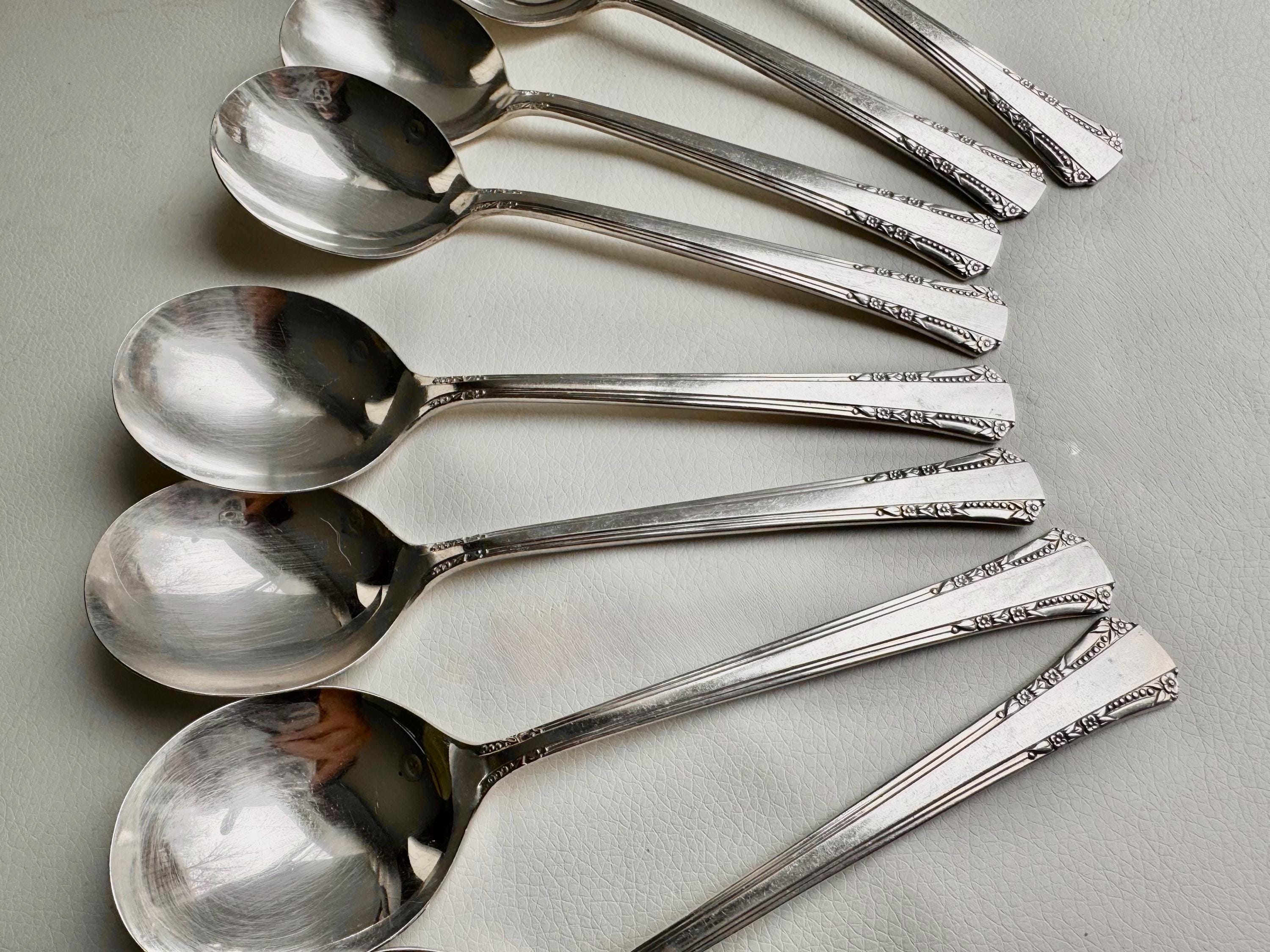 Vintage Rare Round Silverplate Soup Spoons - Set of 8 - Oneida Del Mar