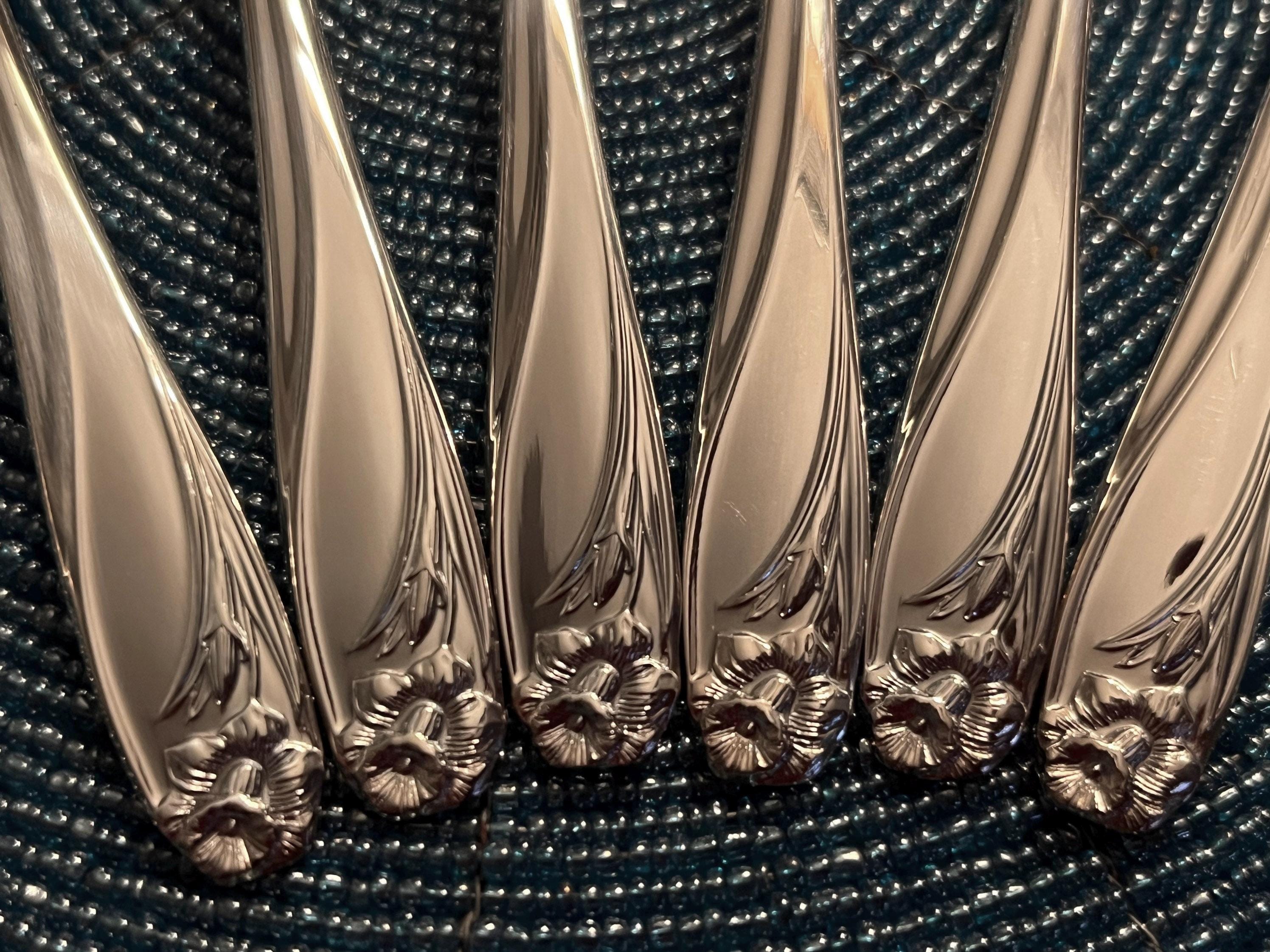 1847 Rogers Bros Daffodil Silver Plate Flatware Set for 12