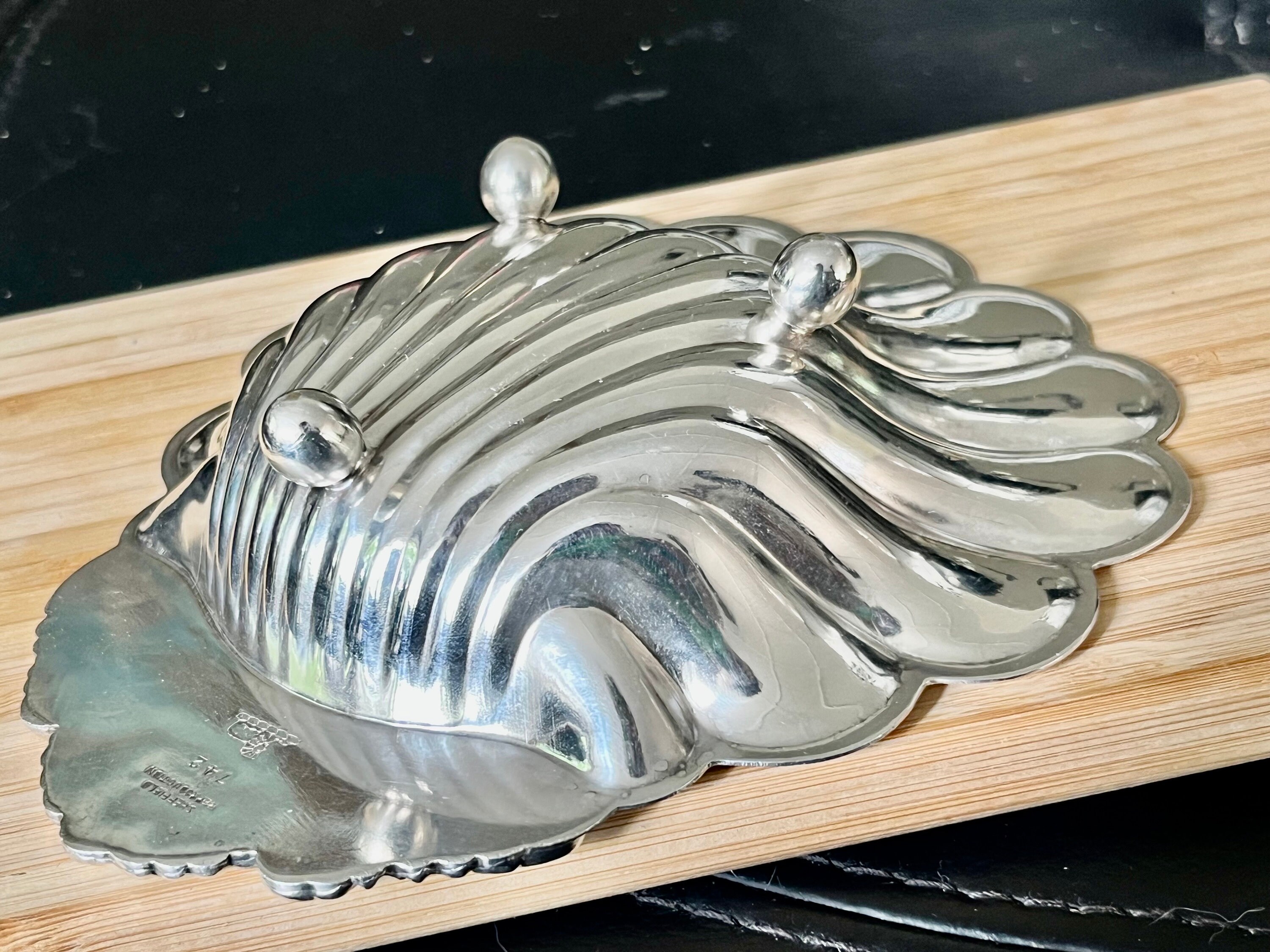 Vintage Grand 16″ Silverplate Shell Hostess Centerpiece Tray with Ornate Handle – Made in USA