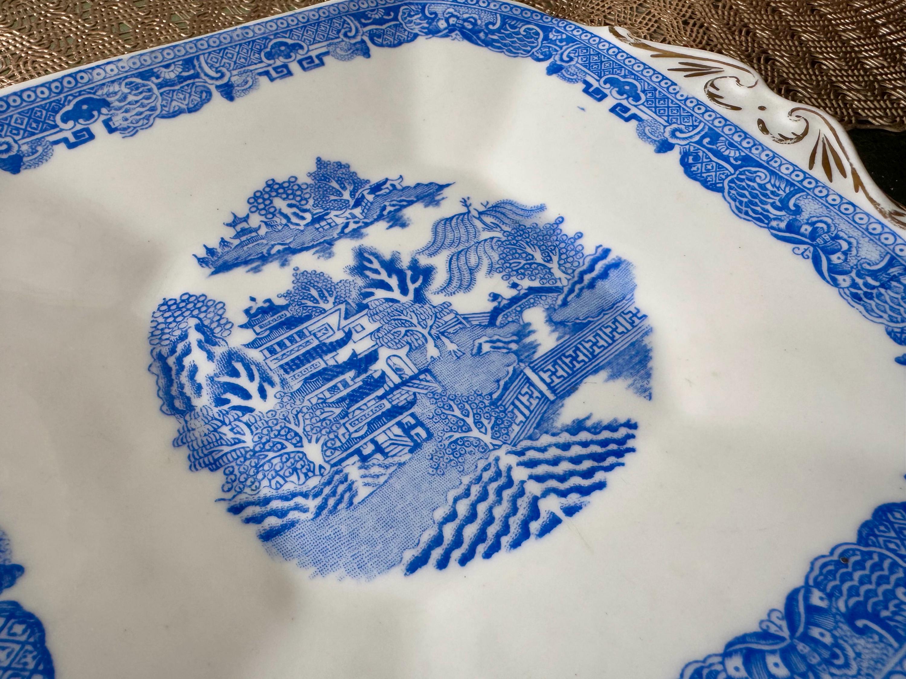 Antique Edwards & Brown Blue Willow Handled Serving Plate – Made in England (1874-1932)
