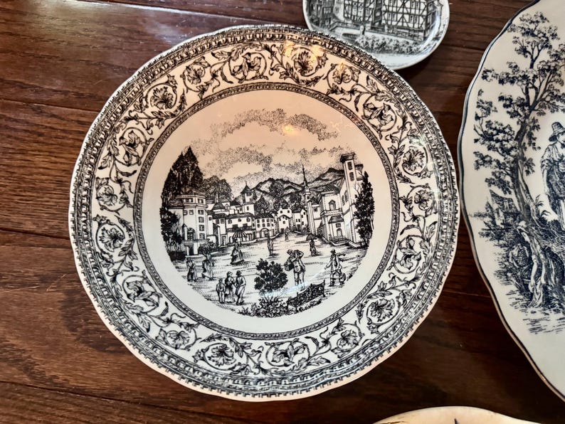 Vintage Royalty Wall Plates – Black & White Gallery Collection, Ceramic Porcelain bild 7