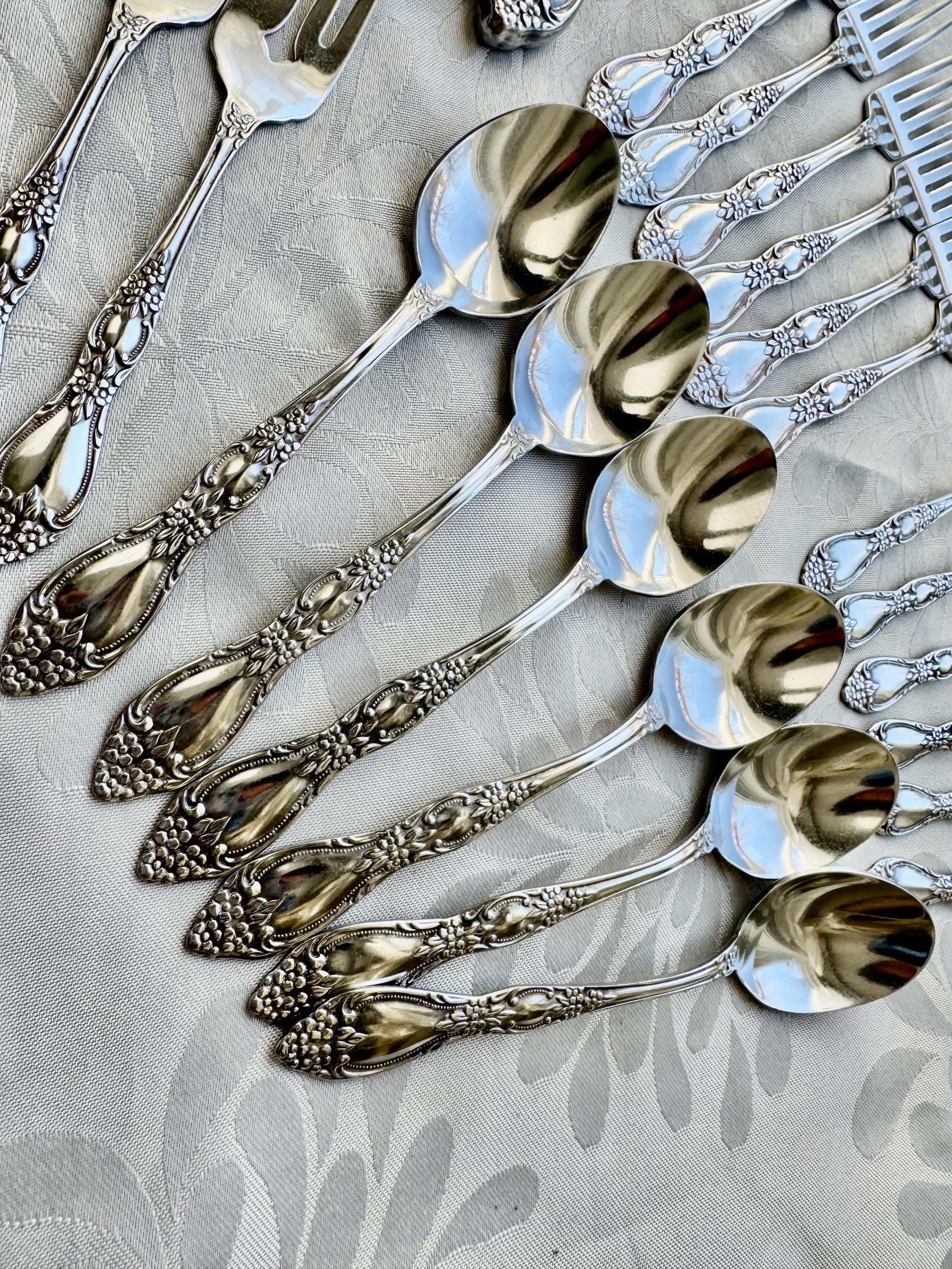Vintage Oneida Huntington USA (Stainless 1977-1991) Flatware Set – Complete Set for 6 (36 items)
