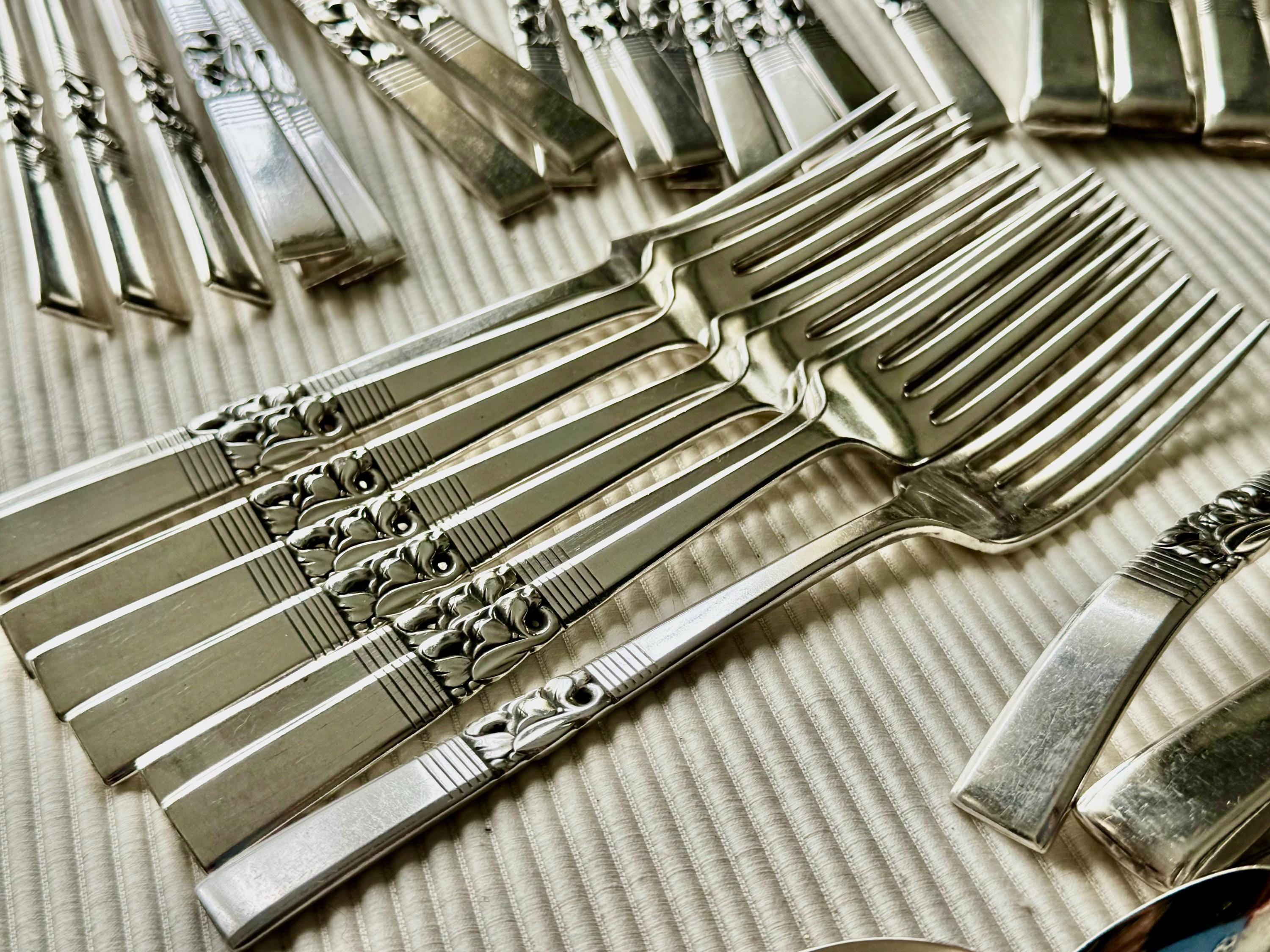 Vintage 1948 Morning Star Silverware Set – Art Deco Community Oneida for 8 (48pcs)