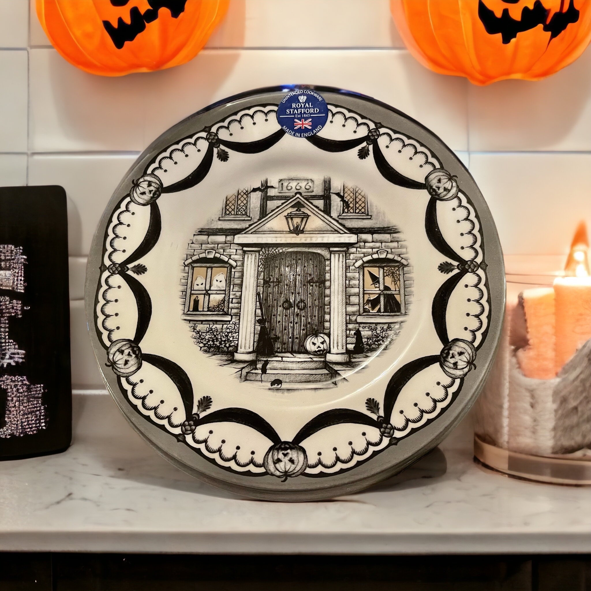 Stafford ハロウィン皿 Royal Stafford Halloween Dinnerware