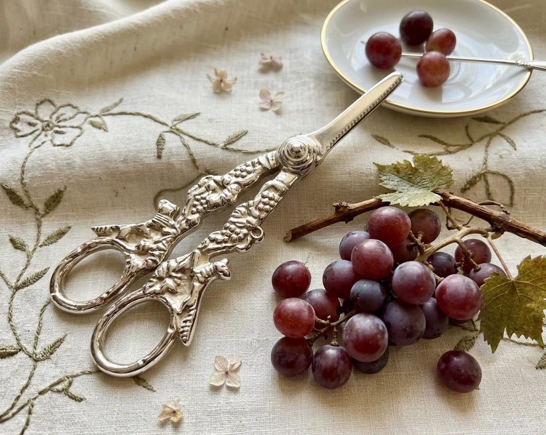 サ*ー様 【完売品】GRAPE 25AW アシンメトリーロングイヤーニットキャッ il_1080xN.7824012298_60ee.jpg