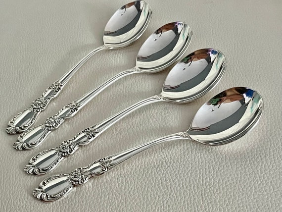 Vintage Large Round Bowl Cream/Soup Spoons — Set of 12 — Silver Plated Silverware “Heritage”