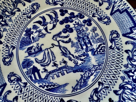NEW English Blue Willow - Set of 4 Plates -  Eaton Fine Dining - British Design
