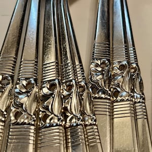 Vintage 1948 Morning Star Silverware Set – Art Deco Community Oneida for 8 (48pcs) image 6