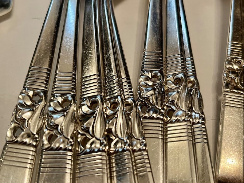 Vintage 1948 Morning Star Silverware Set – Art Deco Community Oneida for 8 (48pcs) image 6