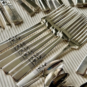 Vintage 1948 Morning Star Silverware Set – Art Deco Community Oneida for 8 (48pcs) image 11