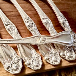 American Beauty Rose Dinner Forks – Set of 6 – International Silver (1909) Bild 5
