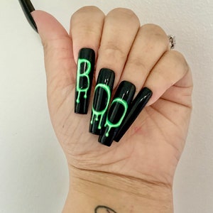 BOO Halloween Press On Nails image 1