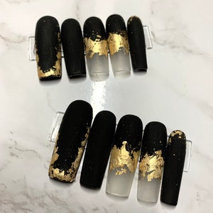 Black and Gold Press On Nails