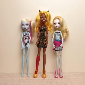 Monster High dolls lot ~ Dolls for OOAK ~ Abbey Bominable ~ Clawdia Wolf ~ Lagoona Blue ~ Skull Shores ~ Frights Camera Action