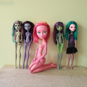 Monster High dolls lot ~ Dolls for OOAK ~ Rochelle Goyle ~ Zombie Shake ~ Jane Boolittle ~ Gooliope Jellington ~ Freak du Chic