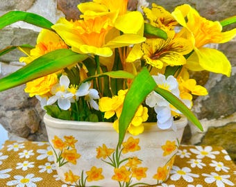 Daffodil Bouquet in Daffodil Stoneware Vase