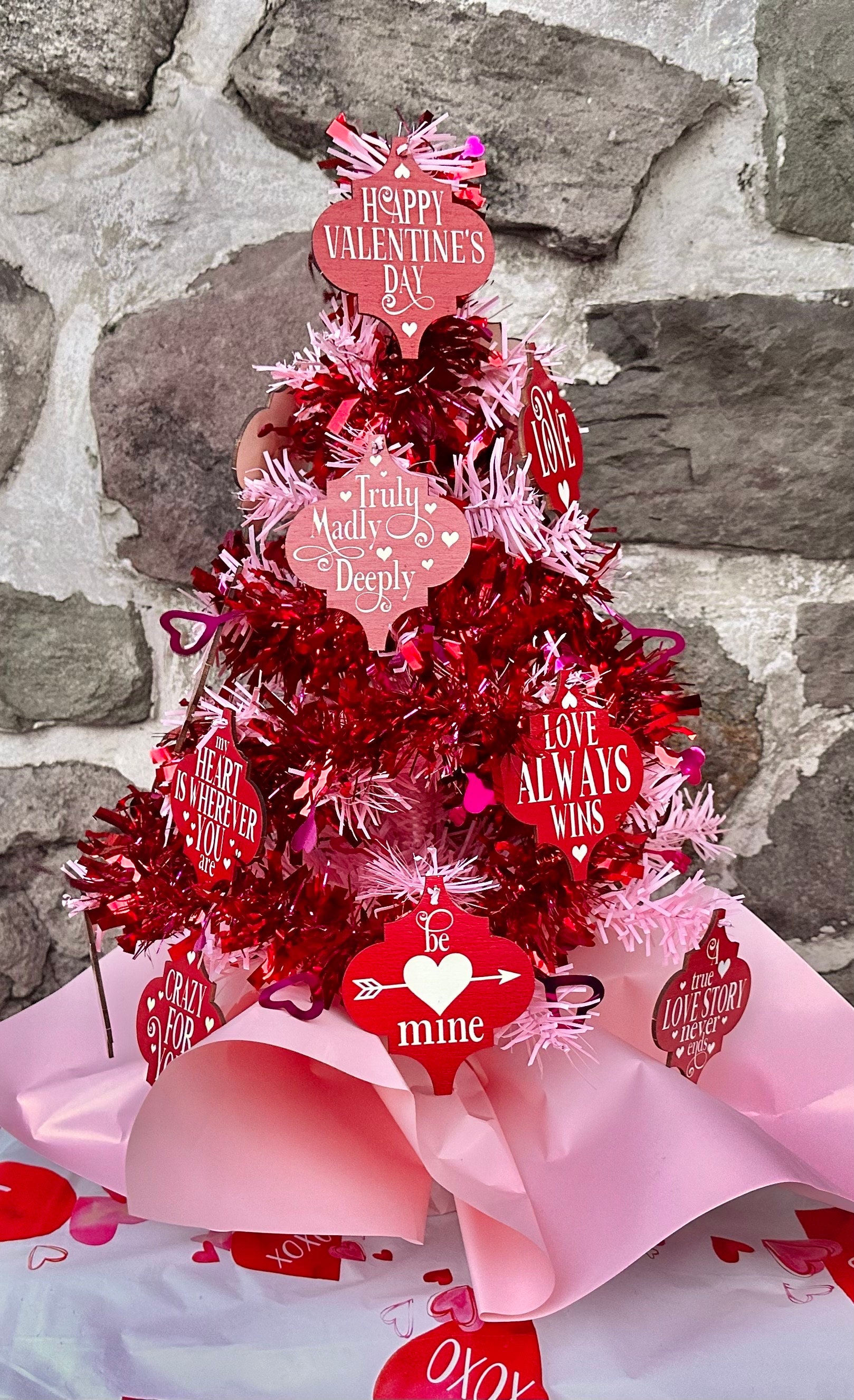 Valentines Day Decorations Heart Decor, 27 Pcs Red Silver Pink Plastic  Heart Tree Ornaments, Christmas Valentine Tree Decorations for The Home  Wedding Dinner Gifts Table Tiered Tray Decor 