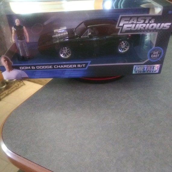 Jada Toys Fast & Furious –Metal Dom & 1970 Dodge Charger R/T (1:24)