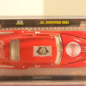 Miniature 1:64 M2 Machines Coca-Cola Oldsmobile 88 1950 - Édition BB03, Neuf