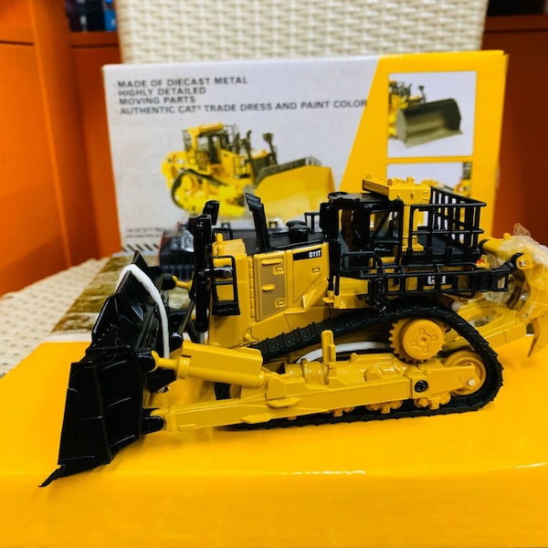 Caterpillar D11 T Track-Type Tractor W/ 2 Blades 1/64 Scale Diecast Model By DIECAST MASTERS 85637
