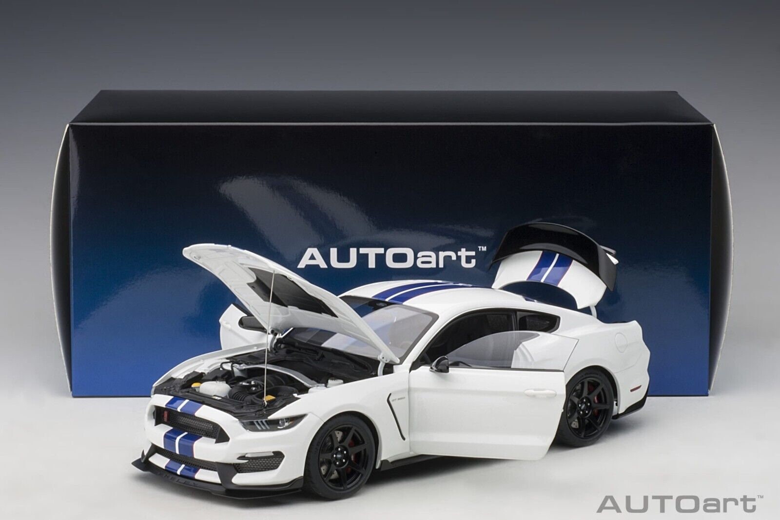 Ford Mustang Shelby GT350R White W/blue Stripes 1/18 Scale