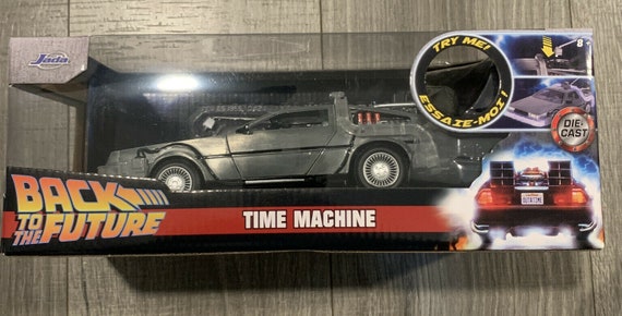 Jada Toys BTTF Part I TIME Machine W/Light 1/24 DIE-CAST Vehicle Gray