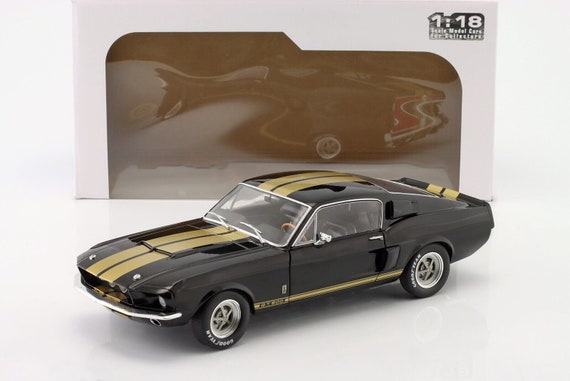 1967 Shelby GT500 Black W/gold Stripes 1/18 Scale Diecast Model