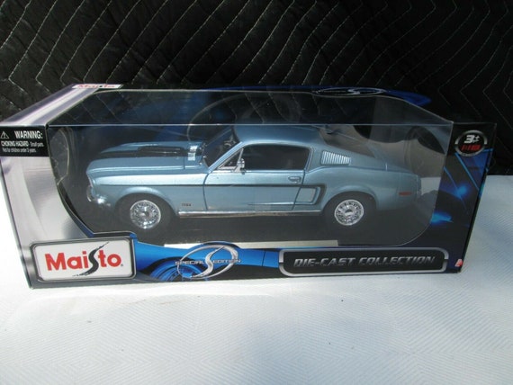 Voiture miniature Ford Mustang 1:43 & 1:18 - Autos Miniatures Tacot