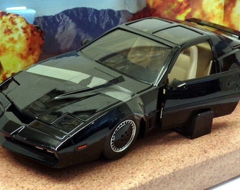 1982 Pontiac Firebird Trans AM Black W/LIGHT K.I.T.T. Knight Rider 1/24 Diecast Model Car By Jada Hollywood Rides 30086