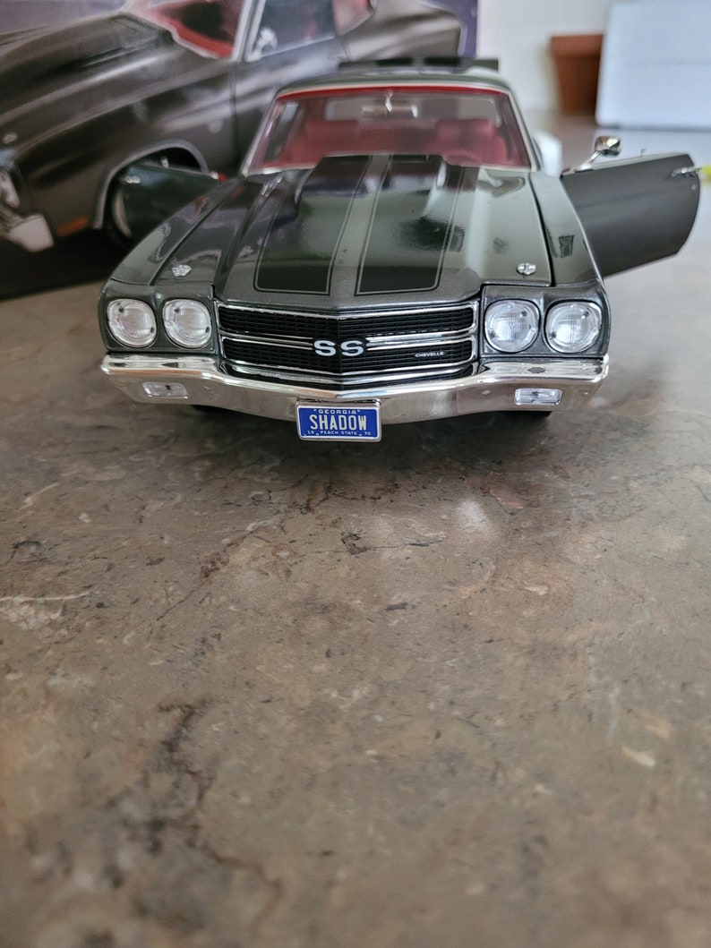 1970 Chevrolet Chevelle LS6 Shadow Gray 1/18 Scale Diecast Model Car By ACME A1805523 678 Produced image 6