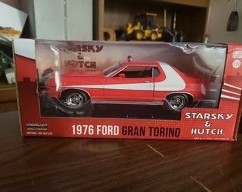 1976 Ford Gran Torino Red Starsky and Hutch (1975-1979) TV Series 1/24 Scale Diecast Model By Greenlight 84042