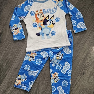 Bluey pajamas - Etsy 日本