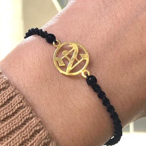 Personalisiertes Monogramm Buchstabe Armband mit Onyx Stein Strickband, Benutzerdefinierte Name Initial Armband, Handgefertigter Monogramm Schmuck, Einzigartiges Geschenk