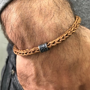 Handgefertigtes Herrenarmband, Leder und Silber Einzigartiges Design, handwerkliches Mode-Accessoire, individueller stilvoller Herrenschmuck, Trendy und Rustikal