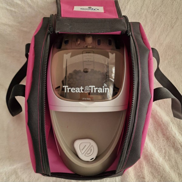 Treat & Train bag. Manners Minder bag