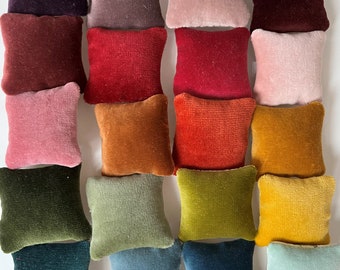 Dollhouse velvet pillows/cushions 1:12 scale 21 colours