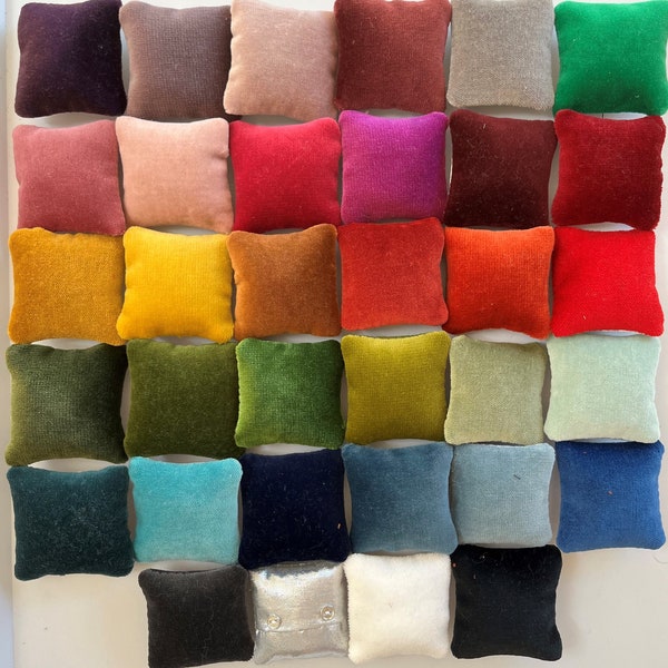Dollhouse velvet pillows/cushions - linen backed with tiny buttons - 34 colours - 1:12