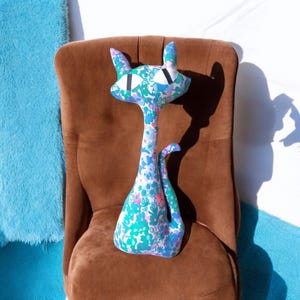 Blue Green Pink Floral Atomic Cat Decor