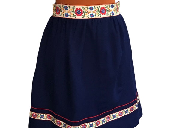 Glenbrooke Jr Vintage Skirt with Floral Trim and … - image 1