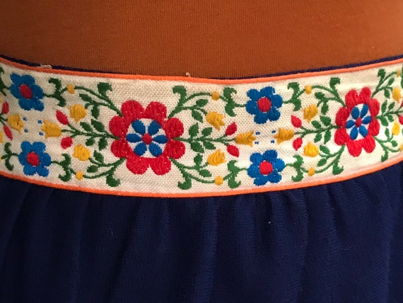 Glenbrooke Jr Vintage Skirt with Floral Trim and … - image 3