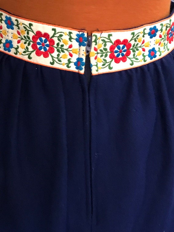 Glenbrooke Jr Vintage Skirt with Floral Trim and … - image 7