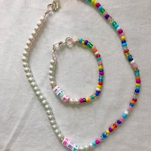 de alta calidad hecho a mano y2k estilo abalorios collar! media perla/mitad cuentas de vidrio. color/patrón de cuentas personalizado + letras/palabras/iniciales..