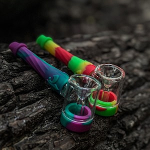 Silicone SmokePipe with a Detachable Glass Bowl