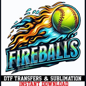 Puede incluir: Gr&aacute;fico de softbol con un dise&ntilde;o de fuego. El softbol es verde y amarillo con costuras rojas, rodeado de llamas en tonos azules, naranjas y amarillos. La palabra "FIREBALLS" est&aacute; en una fuente azul y verde.