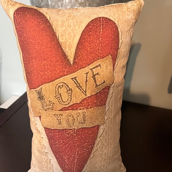 Primitive Valentine Pillow 7x11