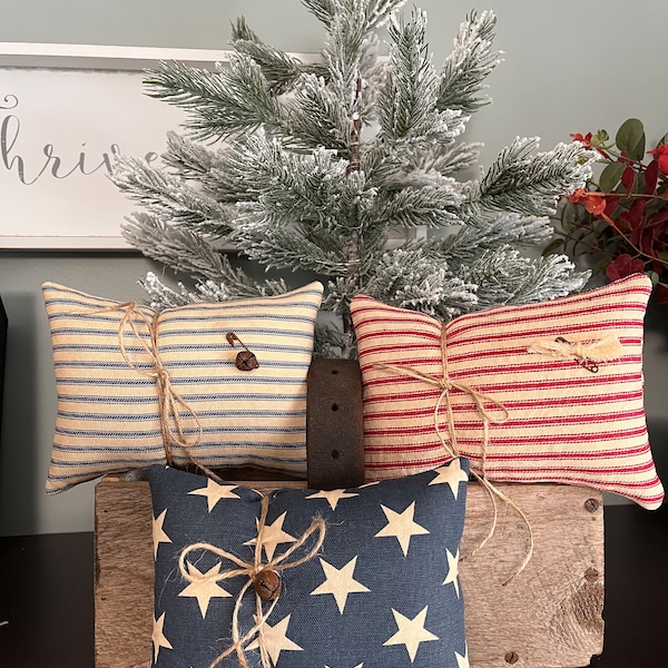 Set of 3 5x7 Primitive Americana Pillows