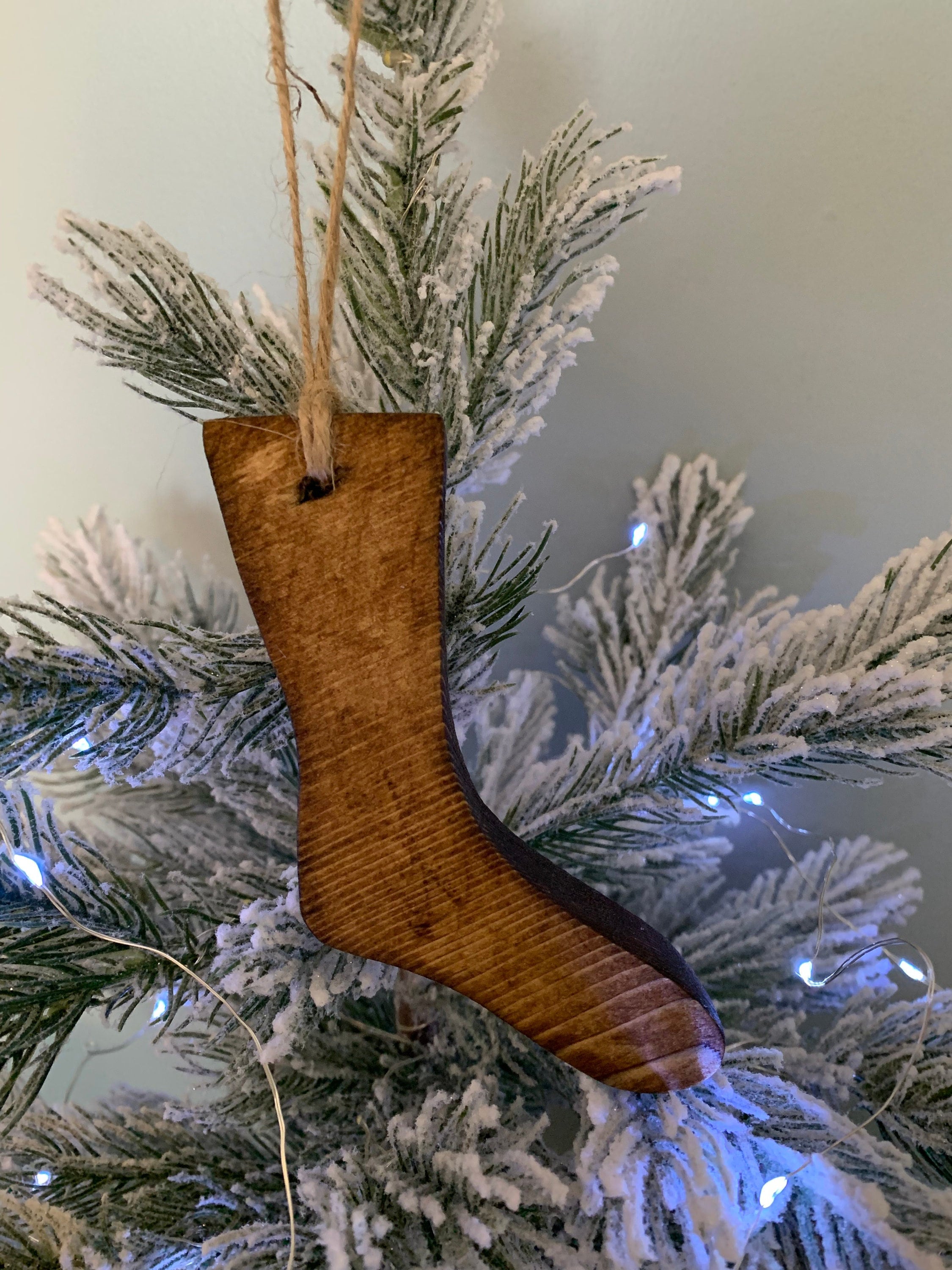 Primitive wood stocking ornies